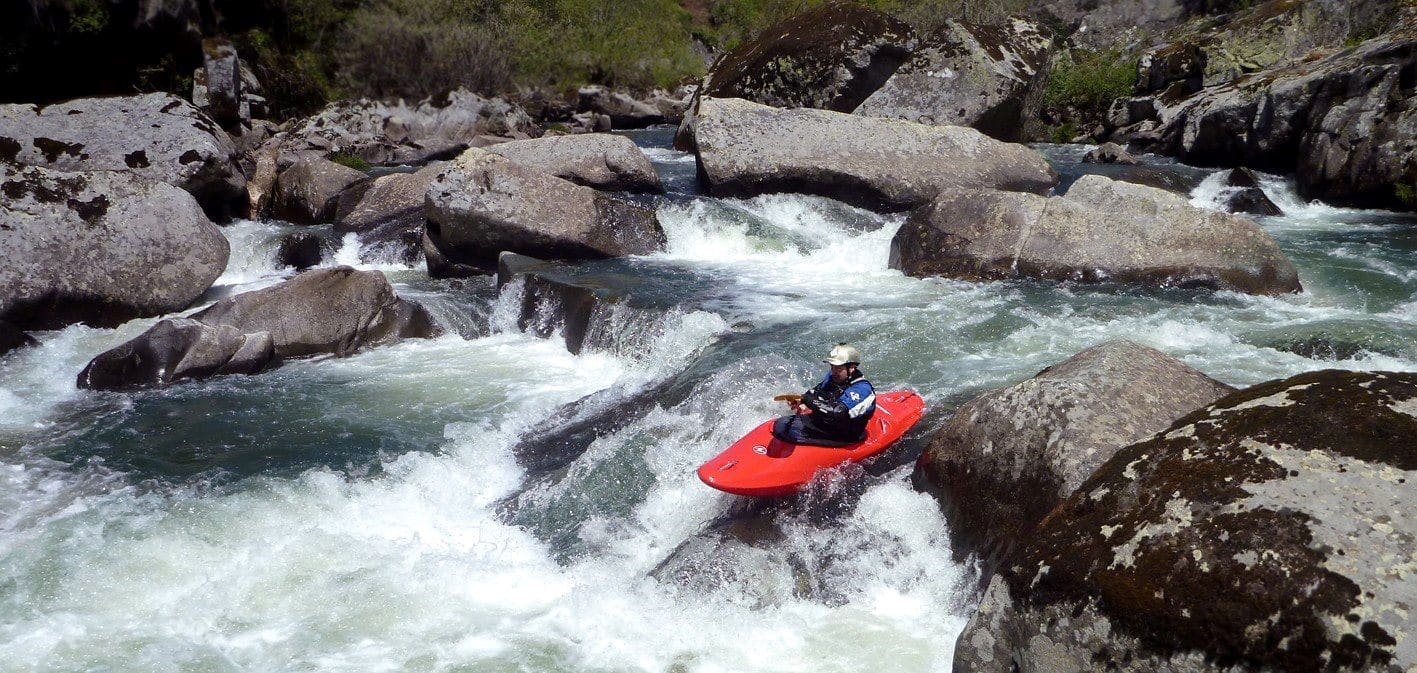 Río cabe kayak en Galicia